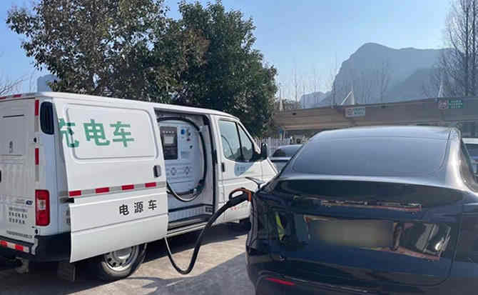 望奎汽车搭电