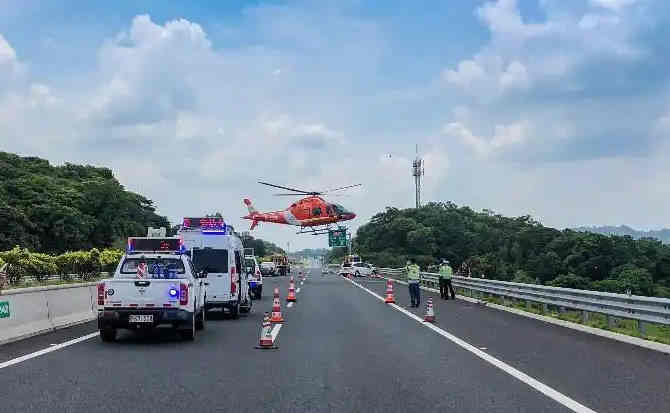 望奎高速公路汽车救援案例
